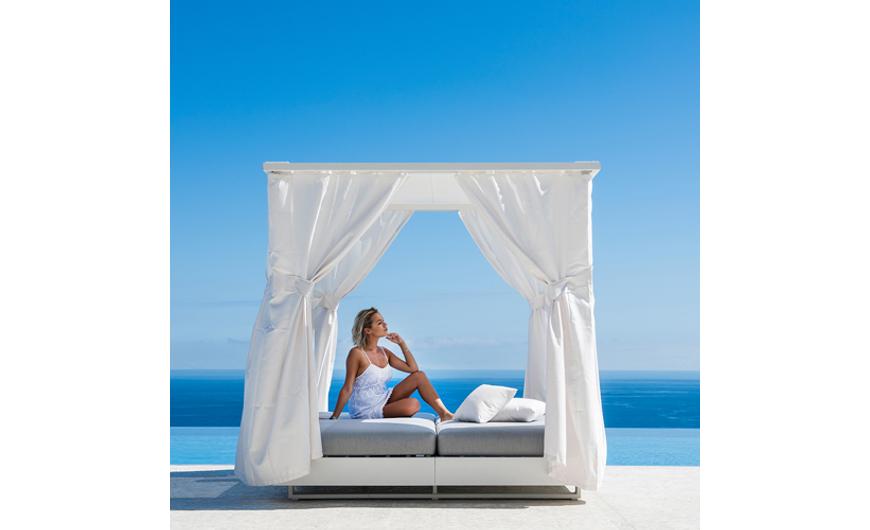Kültéri kanapék, napozóágyak és daybed-ek (Bari Daybed, Cardiff, Sogni)