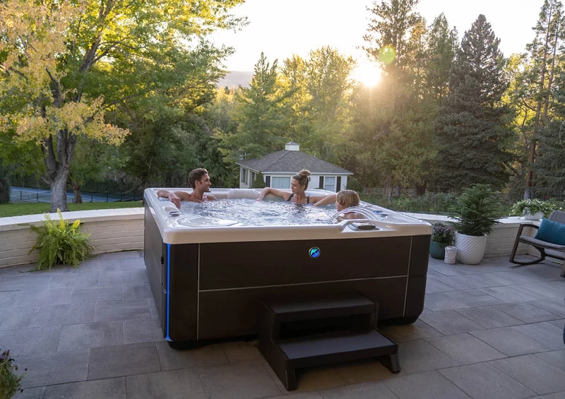 HotSpring Spas Highlife VANGUARD masszázsmedence