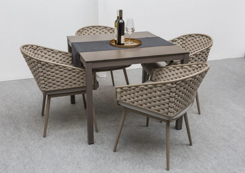 Haiti 4 személyes étkezőasztal