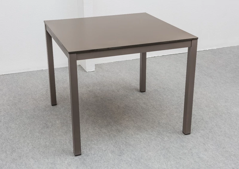 Haiti 4 személyes étkezőasztal