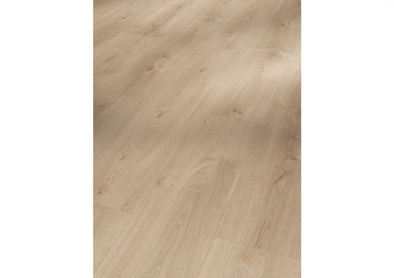 Basic 600 - Oak Avant Sanded - laminált padló