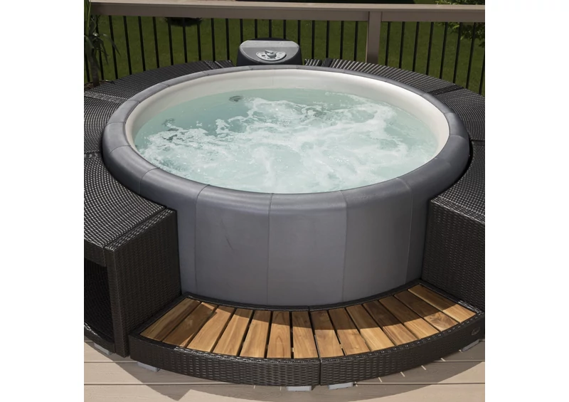 Softub LEGEND 220 masszázsmedence